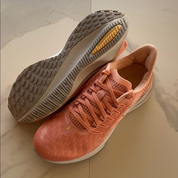 NWT Nike Air Zoom Vomero 14 running sneakers shoes - Picture 7 of 7